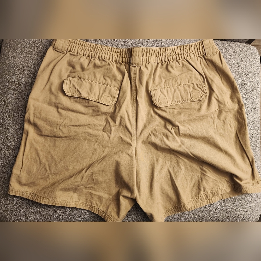 Men's Tan Cargo Shorts XL - Picture 2 of 6